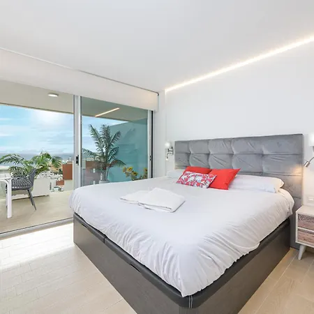 Wintowinrentals Exclusive Sea View With Terrace, Pool And Parking