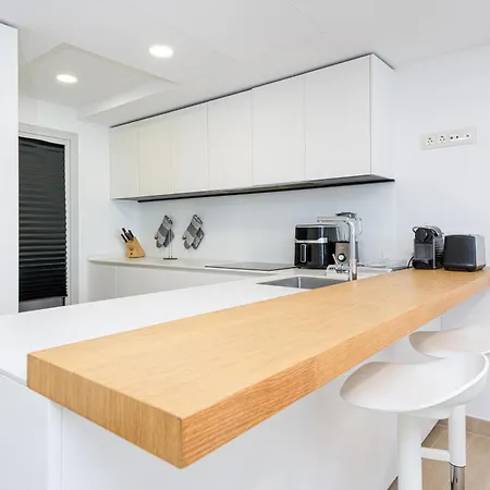 Wintowinrentals Exclusive Sea View With Terrace, Pool And Parking 公寓