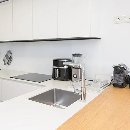 公寓 Wintowinrentals Exclusive Sea View With Terrace, Pool And Parking *