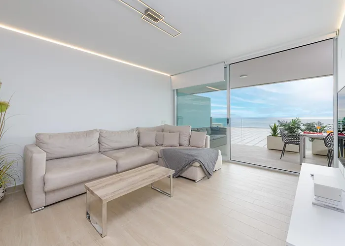 Wintowinrentals Exclusive Sea View With Terrace, Pool And Parking *