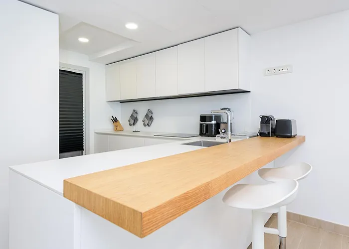 Wintowinrentals Exclusive Sea View With Terrace, Pool And Parking アパート