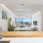 Wintowinrentals Exclusive Sea View With Terrace, Pool And Parking Apartman