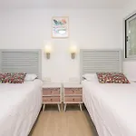 Wintowinrentals Exclusive Sea View With Terrace, Pool And Parking