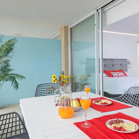Wintowinrentals Exclusive Sea View With Terrace, Pool And Parking * 푸엔히롤라