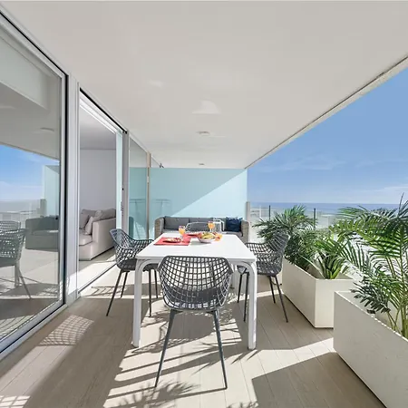 아파트 Wintowinrentals Exclusive Sea View With Terrace, Pool And Parking 푸엔히롤라
