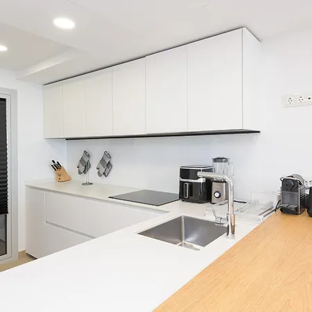 아파트 Wintowinrentals Exclusive Sea View With Terrace, Pool And Parking *