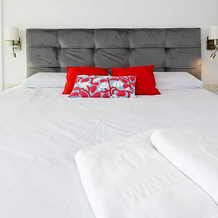 Wintowinrentals Exclusive Sea View With Terrace, Pool And Parking 아파트 푸엔히롤라