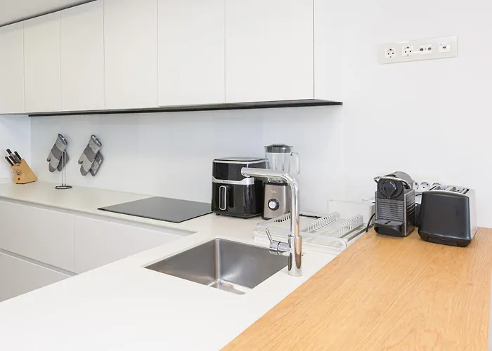 Lägenhet Wintowinrentals Exclusive Sea View With Terrace, Pool And Parking *